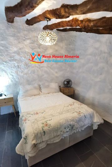 Image No.33-3 Bed Country House for sale