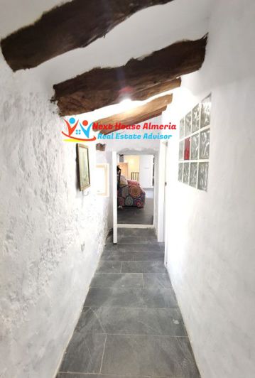 Image No.36-3 Bed Country House for sale