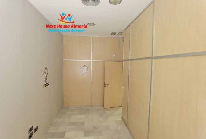 Image No.29-5 Bed Property for sale