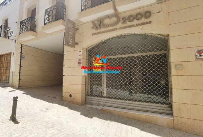 Image No.3-5 Bed Property for sale