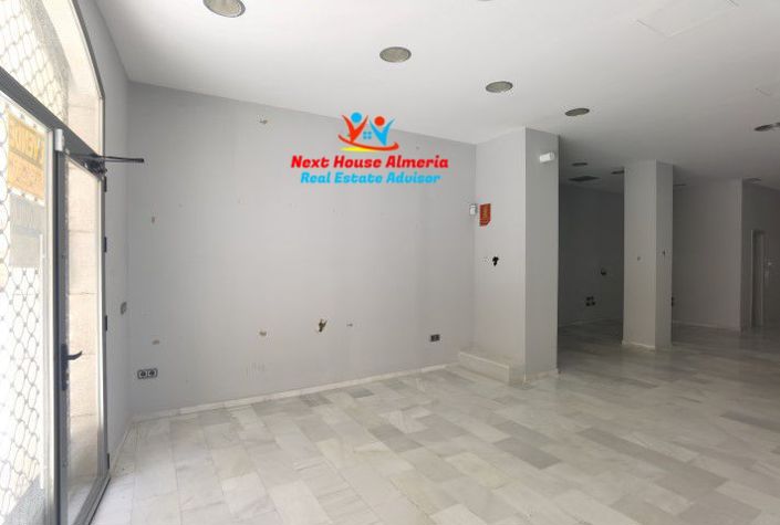 Image No.4-5 Bed Property for sale