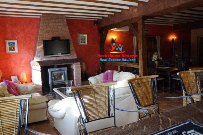 Image No.16-7 Bed Country House for sale