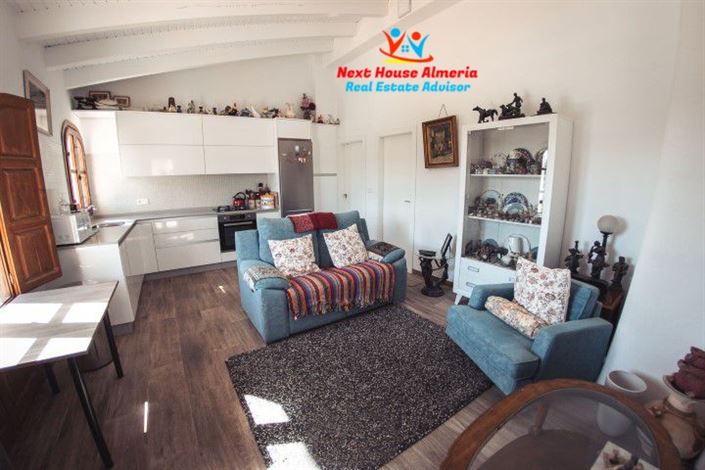 Image No.36-7 Bed Country House for sale