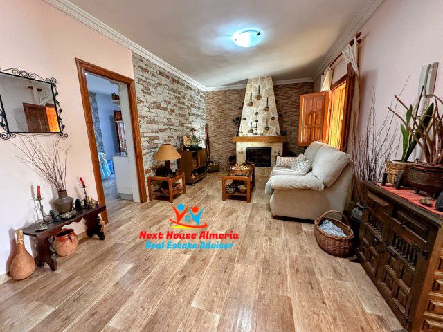 Image No.13-3 Bed Country House for sale