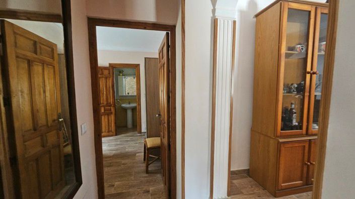Image No.25-3 Bed Country House for sale