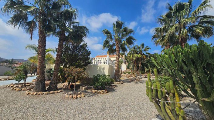 Image No.3-3 Bed Country House for sale