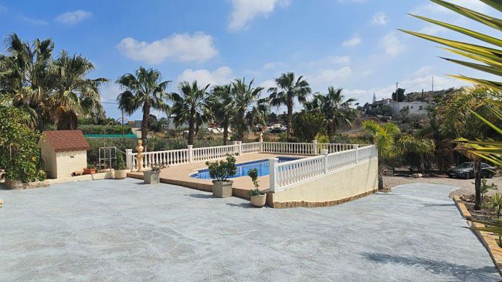 Image No.32-3 Bed Country House for sale