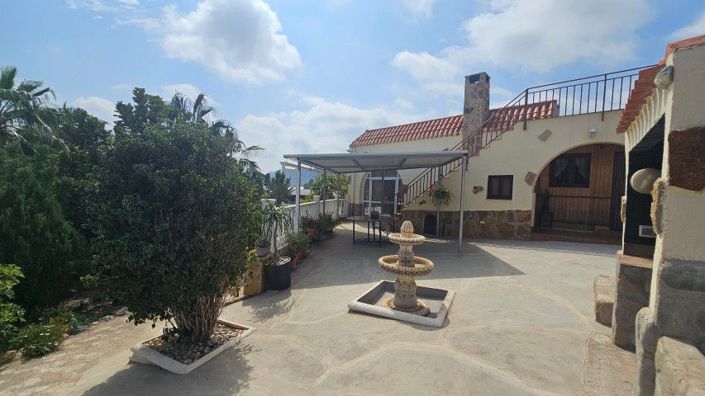 Image No.37-3 Bed Country House for sale