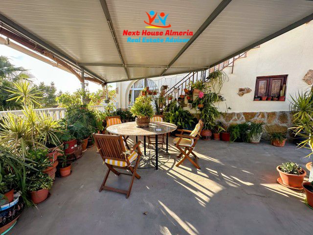 Image No.38-3 Bed Country House for sale