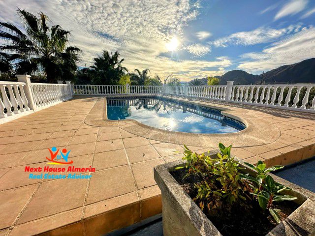 Image No.4-3 Bed Country House for sale