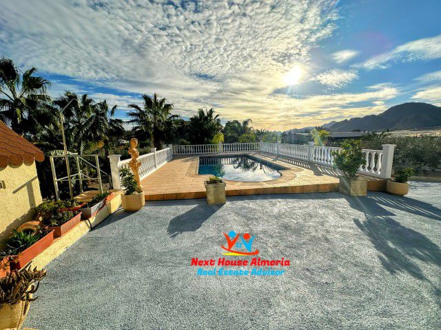 Image No.41-3 Bed Country House for sale