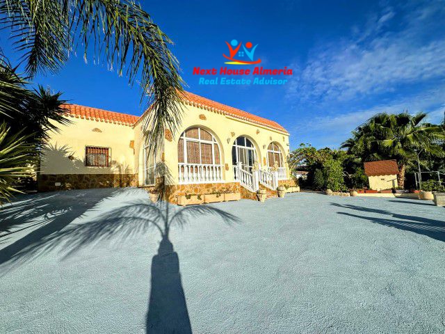 Image No.6-3 Bed Country House for sale