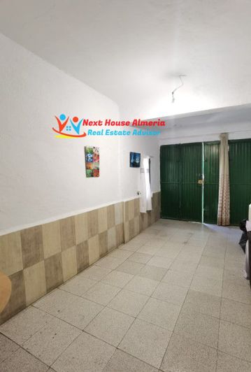 Image No.34-3 Bed Townhouse for sale