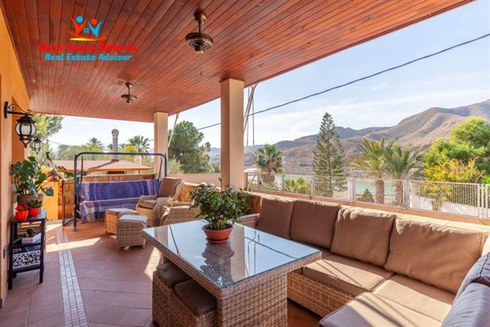 Image No.14-4 Bed Villa for sale