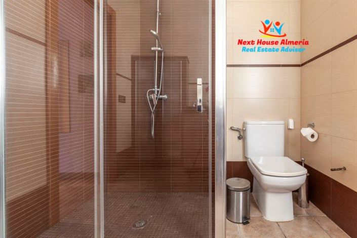 Image No.32-4 Bed Villa for sale