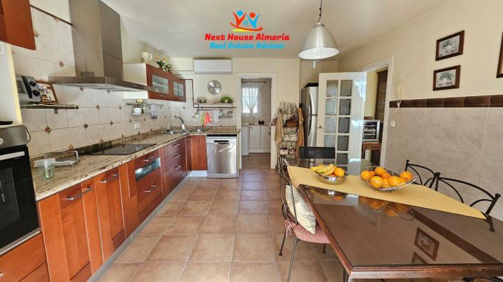 Image No.30-5 Bed Villa for sale