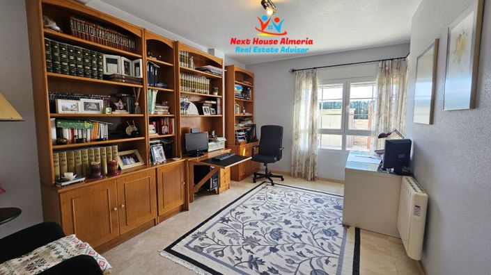 Image No.39-5 Bed Villa for sale