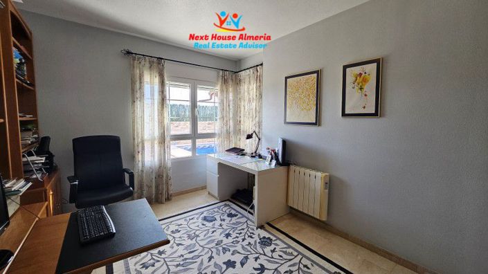 Image No.40-5 Bed Villa for sale