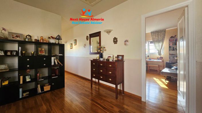 Image No.51-5 Bed Villa for sale