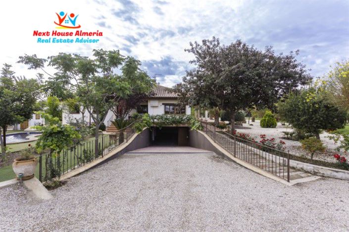Image No.1-Villa de 4 chambres à vendre à Lorca