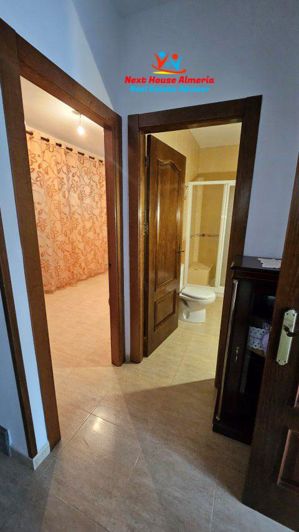 Image No.17-5 Bed Townhouse for sale