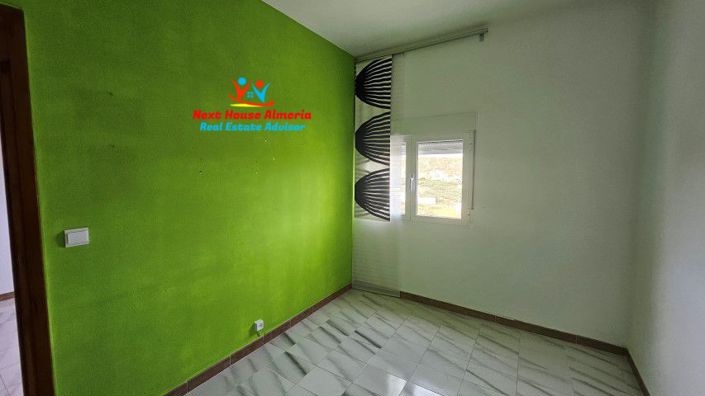 Image No.29-5 Bed Townhouse for sale