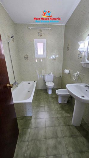 Image No.36-5 Bed Townhouse for sale