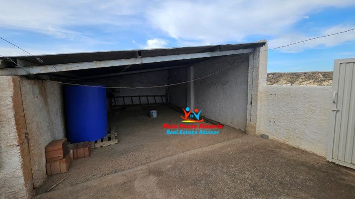 Image No.46-5 Bed Townhouse for sale