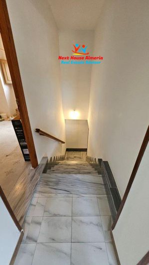 Image No.48-5 Bed Townhouse for sale