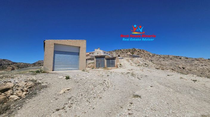 Image No.33-6 Bed Country House for sale