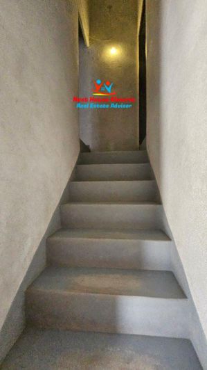 Image No.8-6 Bed Country House for sale