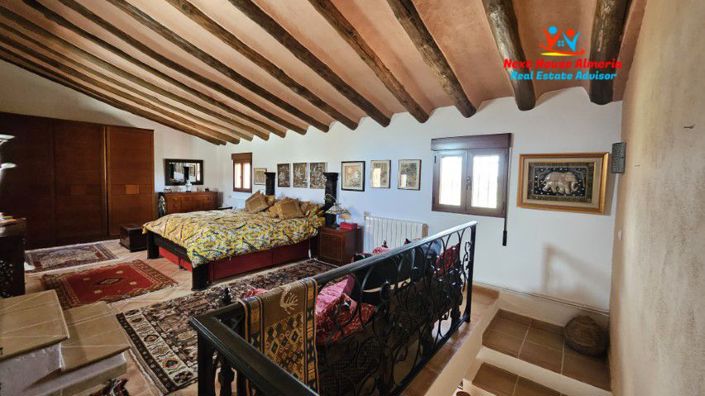 Image No.50-3 Bed Country House for sale