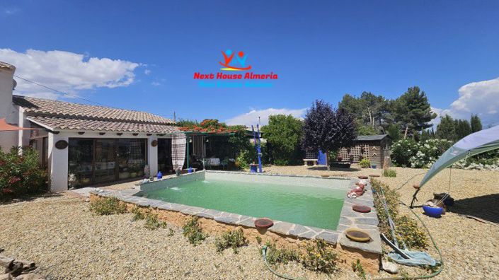 Image No.7-3 Bed Country House for sale