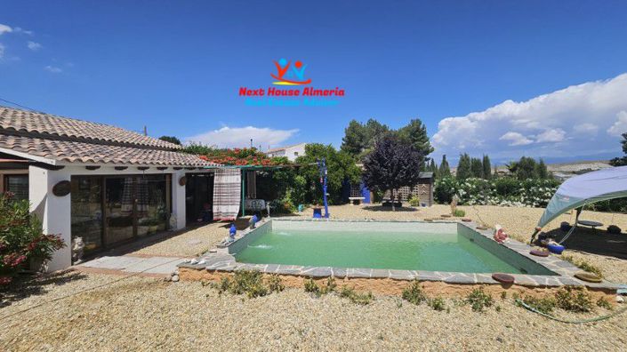 Image No.8-3 Bed Country House for sale