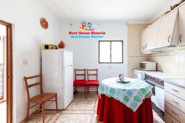 Image No.12-6 Bed Country House for sale