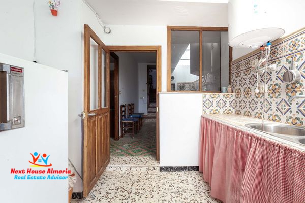 Image No.26-6 Bed Country House for sale