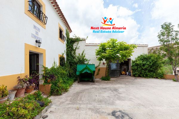 Image No.3-6 Bed Country House for sale