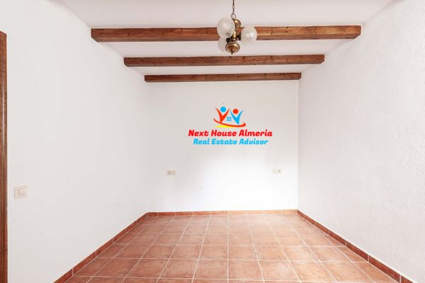 Image No.44-6 Bed Country House for sale