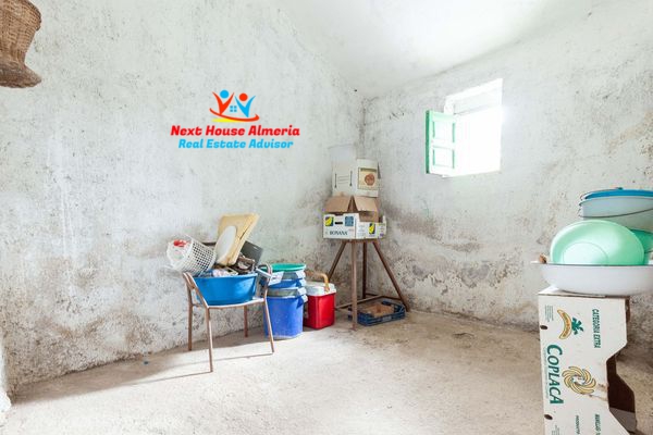 Image No.48-6 Bed Country House for sale