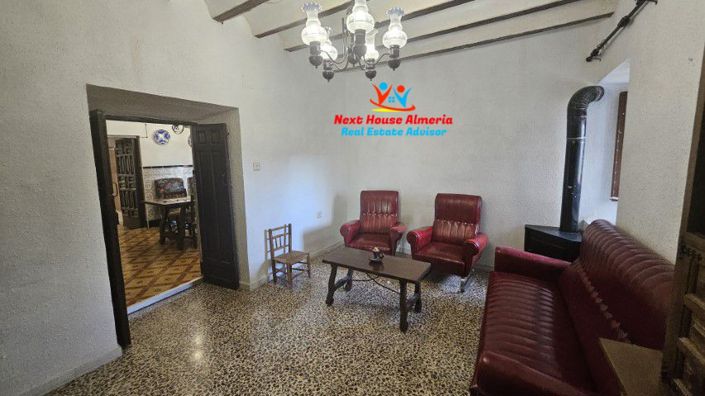 Image No.30-3 Bed Townhouse for sale