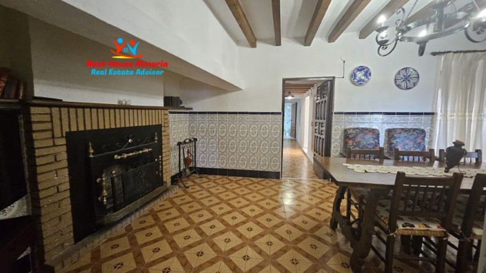 Image No.32-3 Bed Townhouse for sale