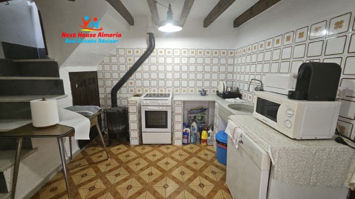 Image No.37-3 Bed Townhouse for sale