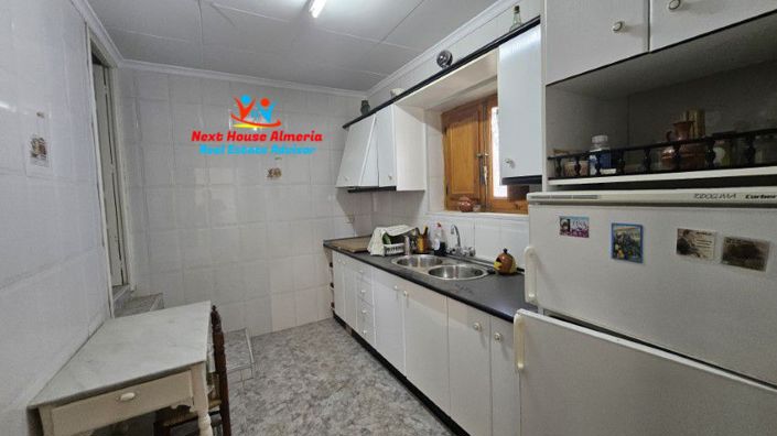 Image No.12-5 Bed Country House for sale