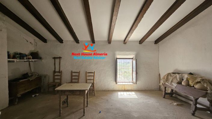 Image No.14-5 Bed Country House for sale