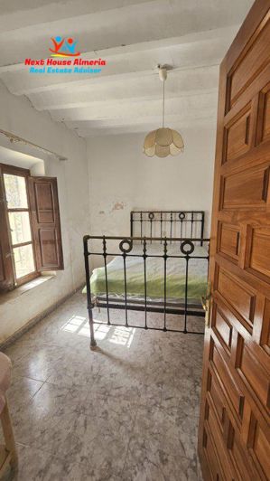 Image No.31-5 Bed Country House for sale