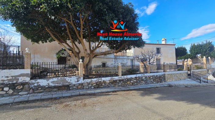 Image No.10-5 Bed Country House for sale