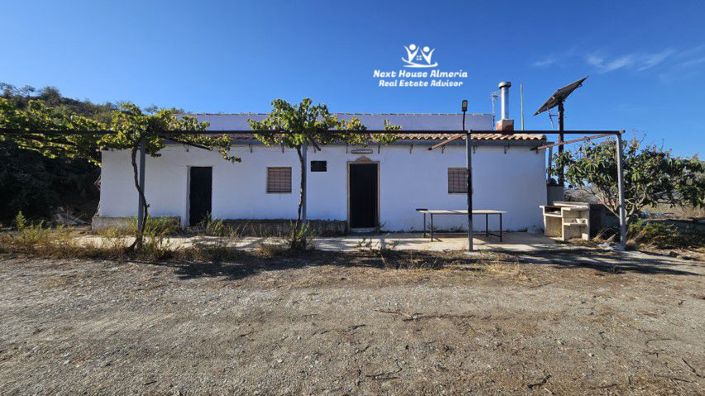 Image No.44-3 Bed Country House for sale