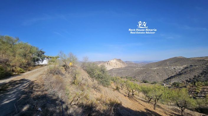 Image No.6-3 Bed Country House for sale