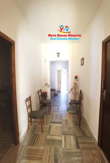 Image No.44-5 Bed Townhouse for sale