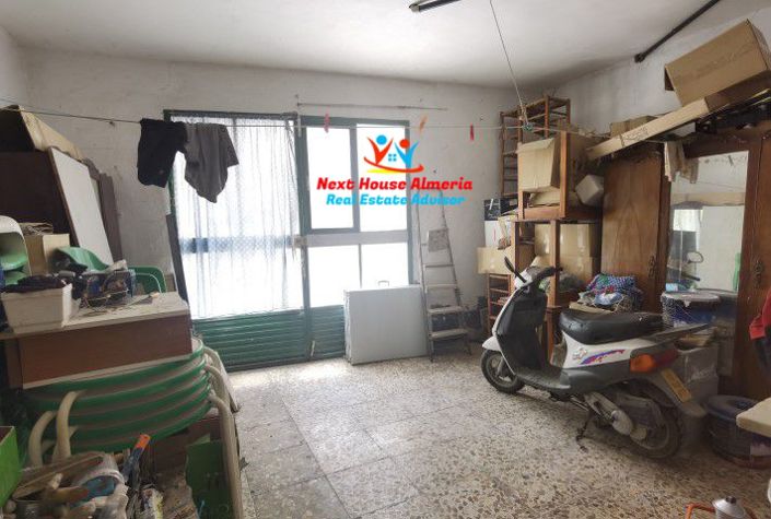 Image No.49-5 Bed Townhouse for sale